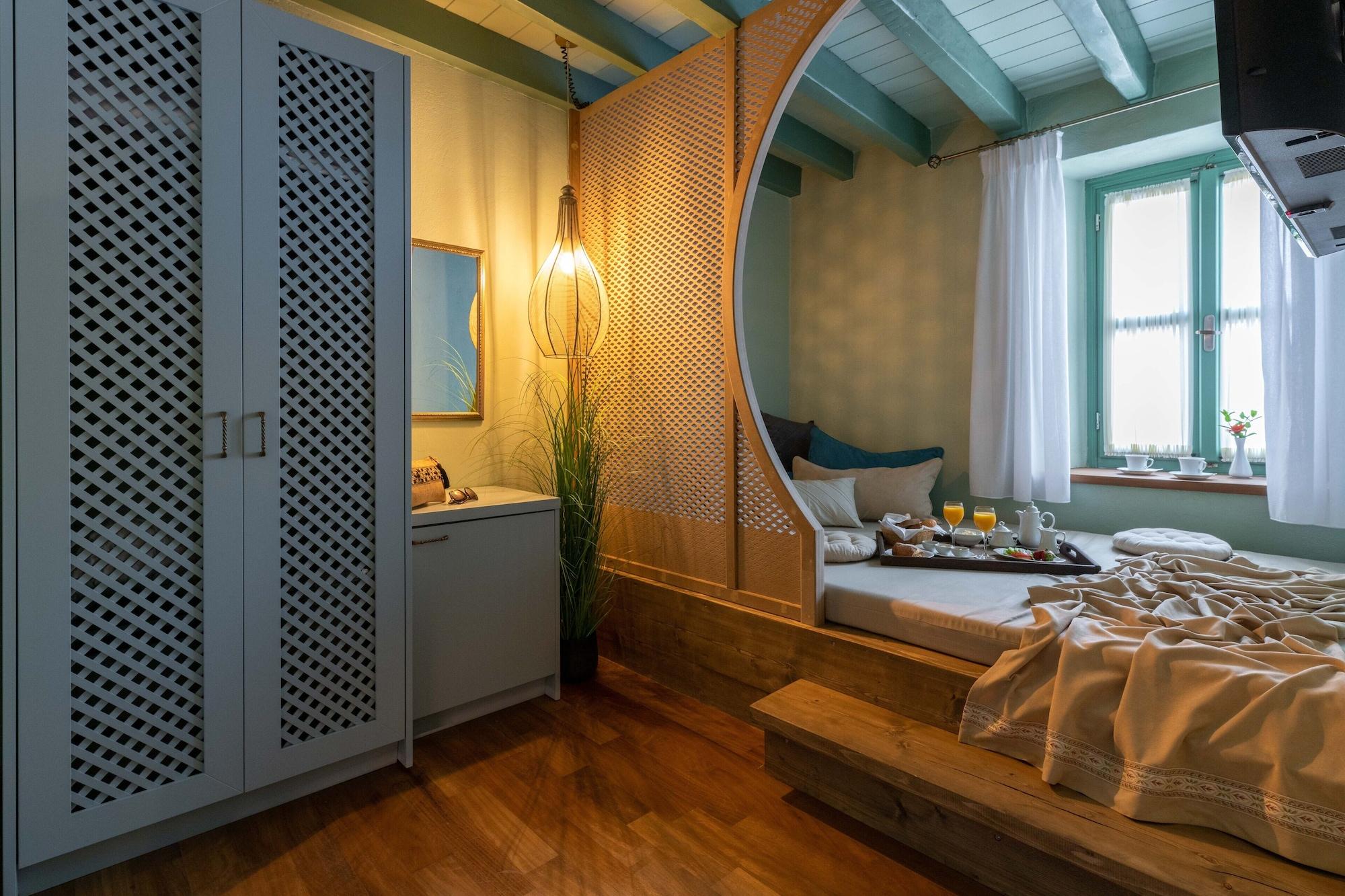 Sperveri Boutique Hotel 4*